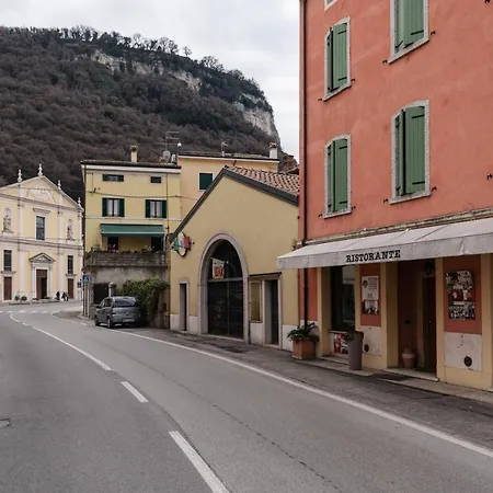 Vittoria Garda *